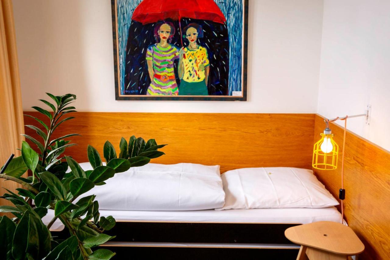 Hotel Gut Schwaige Ebenhausen エクステリア 写真